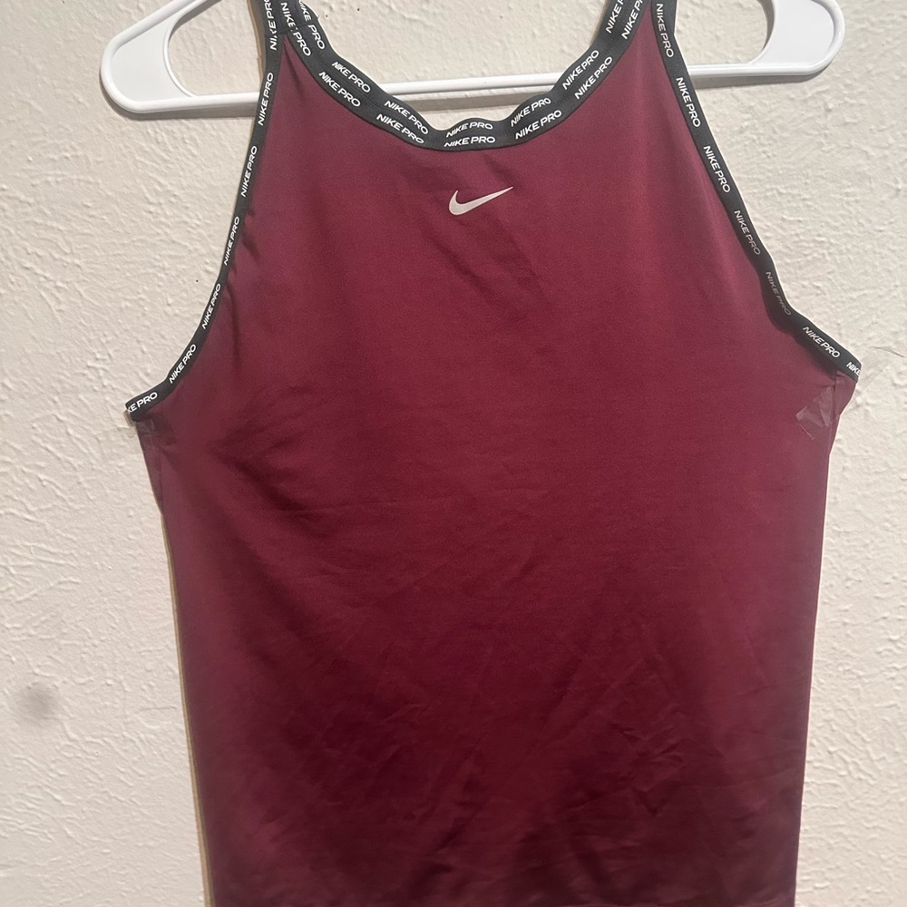 Nike Women's Maroon Tank Top - Picture 2 of 10